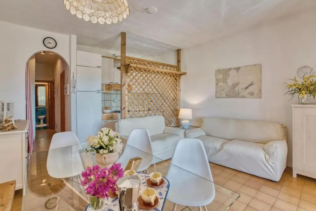 Splendida Spiaggia Di Porto Istana Apartment